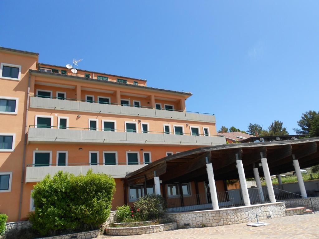Hotel Santangelo Monte SantʼAngelo Exteriér fotografie