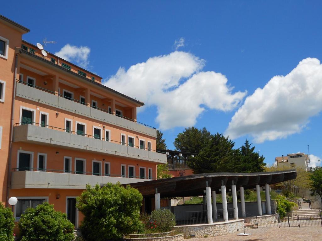 Hotel Santangelo Monte SantʼAngelo Exteriér fotografie