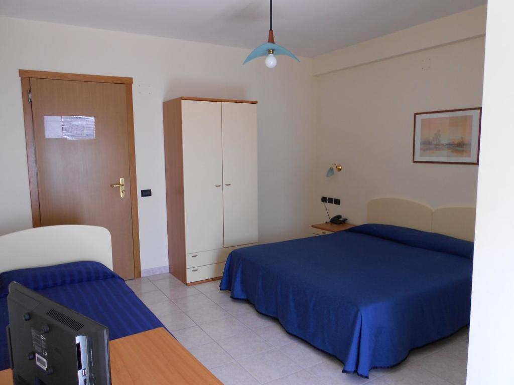 Hotel Santangelo Monte SantʼAngelo Pokoj fotografie